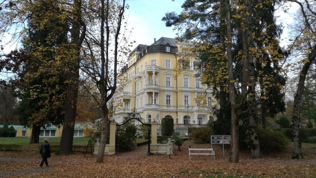 Apartment Pension Stark Františkovy Lázně Eksteriør bilde